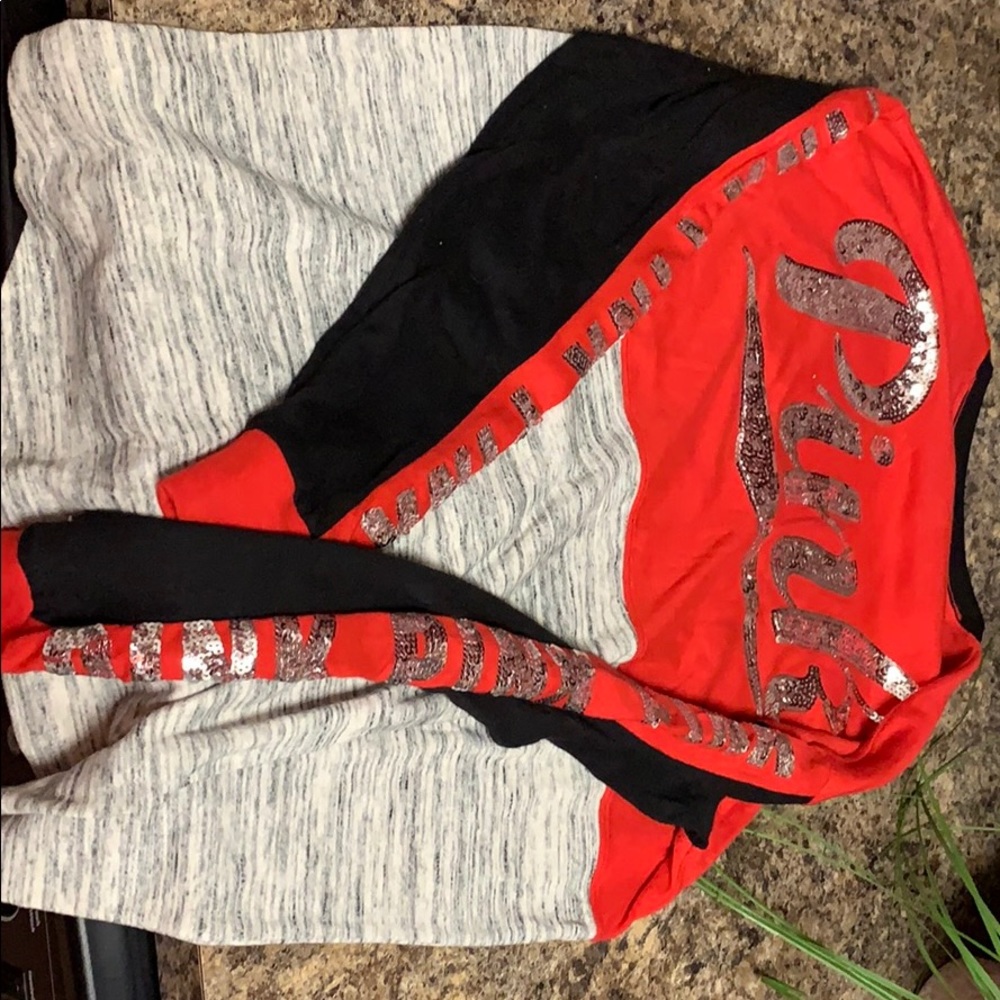 holiday seasonal Victoria secret could fit med